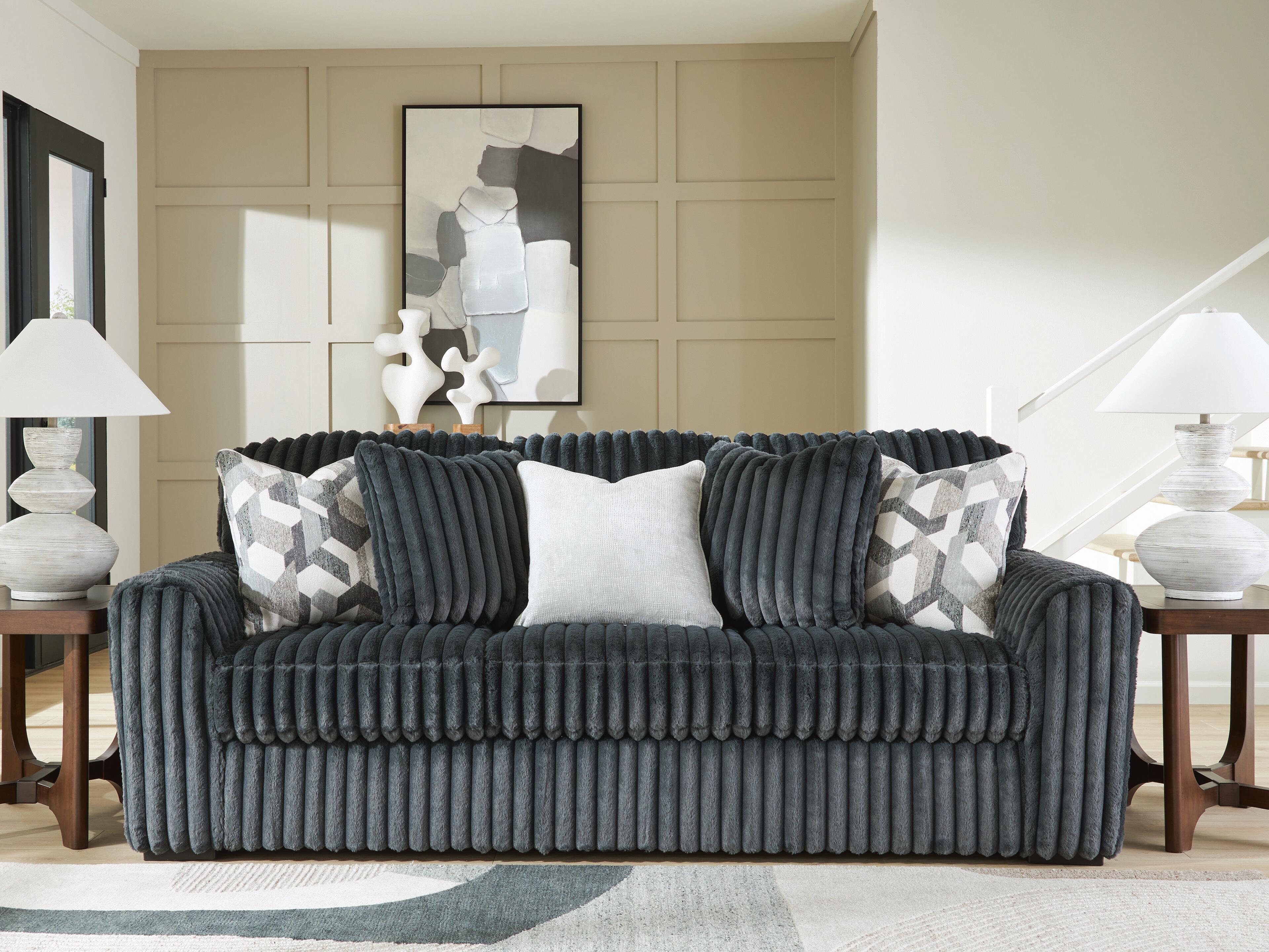 Midnight-Madness Sofa