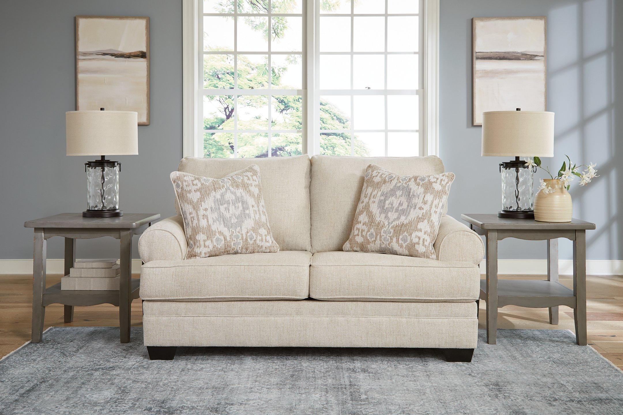 Rilynn Loveseat