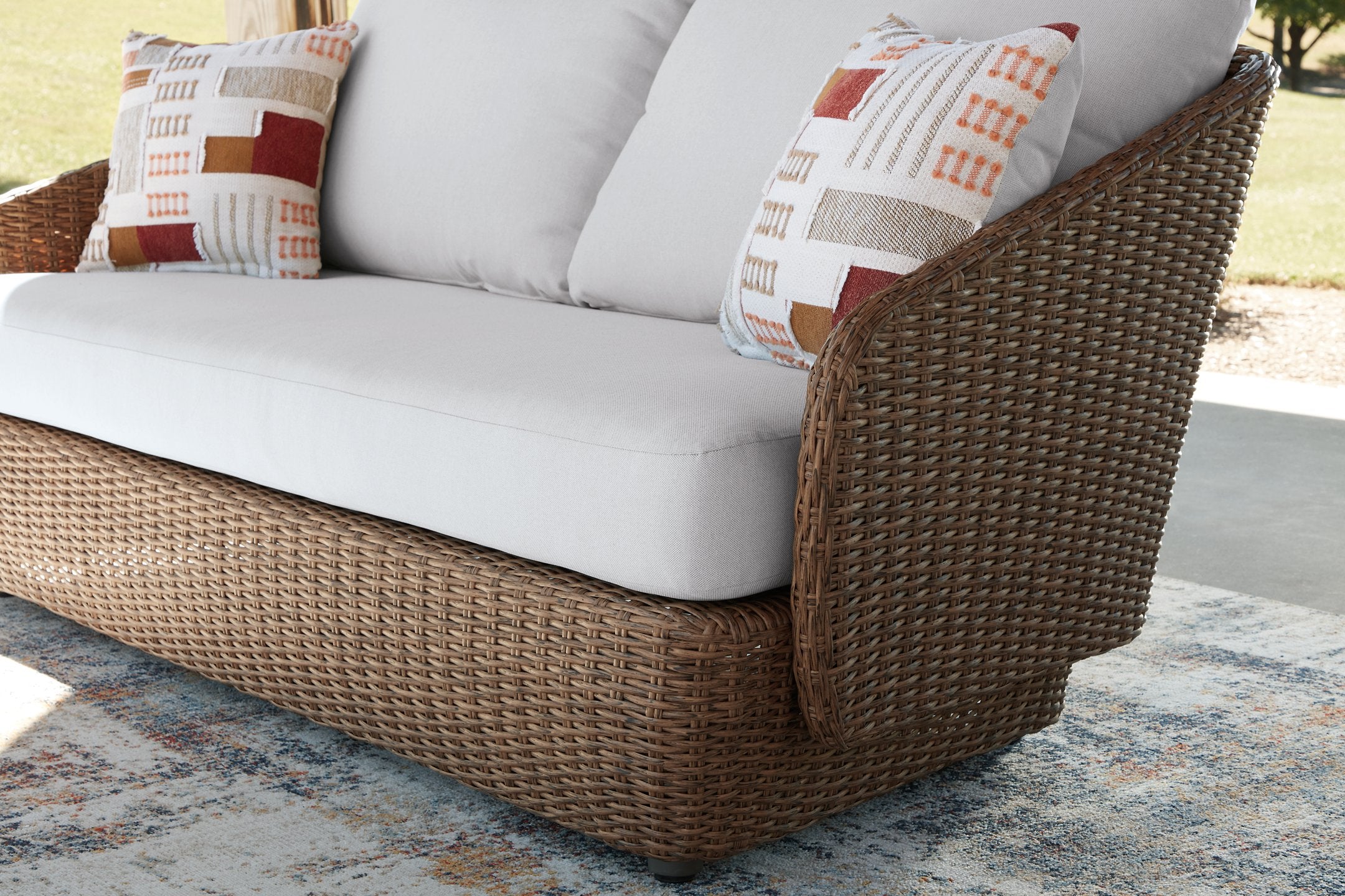 Double Point Outdoor Seating Set