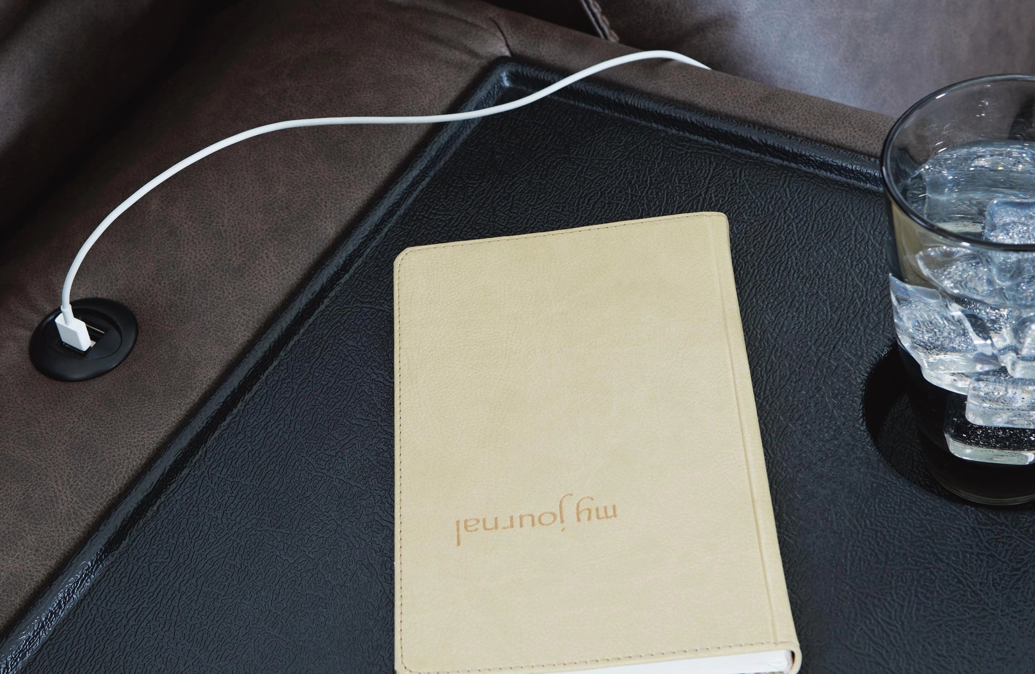Lavenhorne Living Room Set