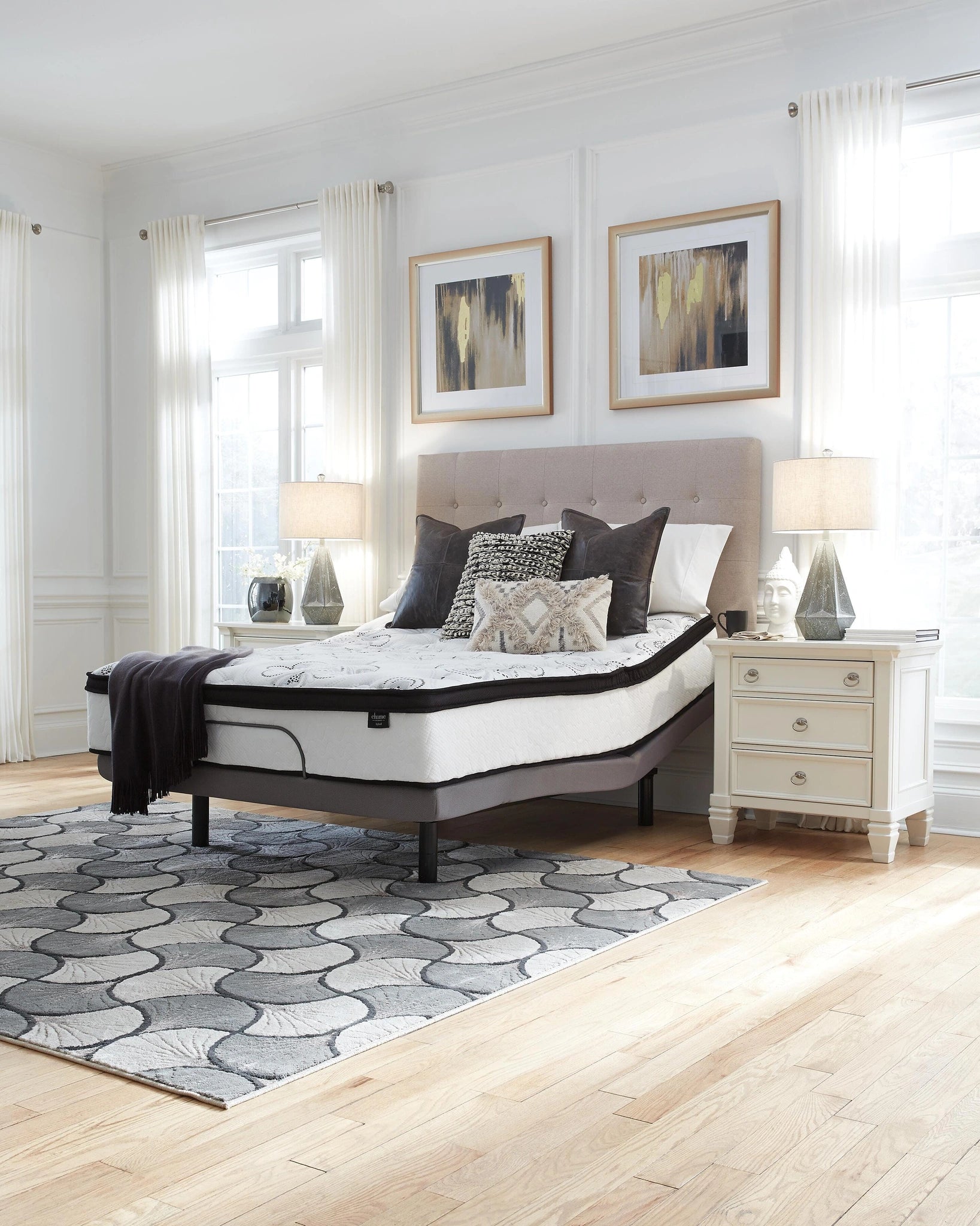 Chime 12 Inch Hybrid Mattress in a Box